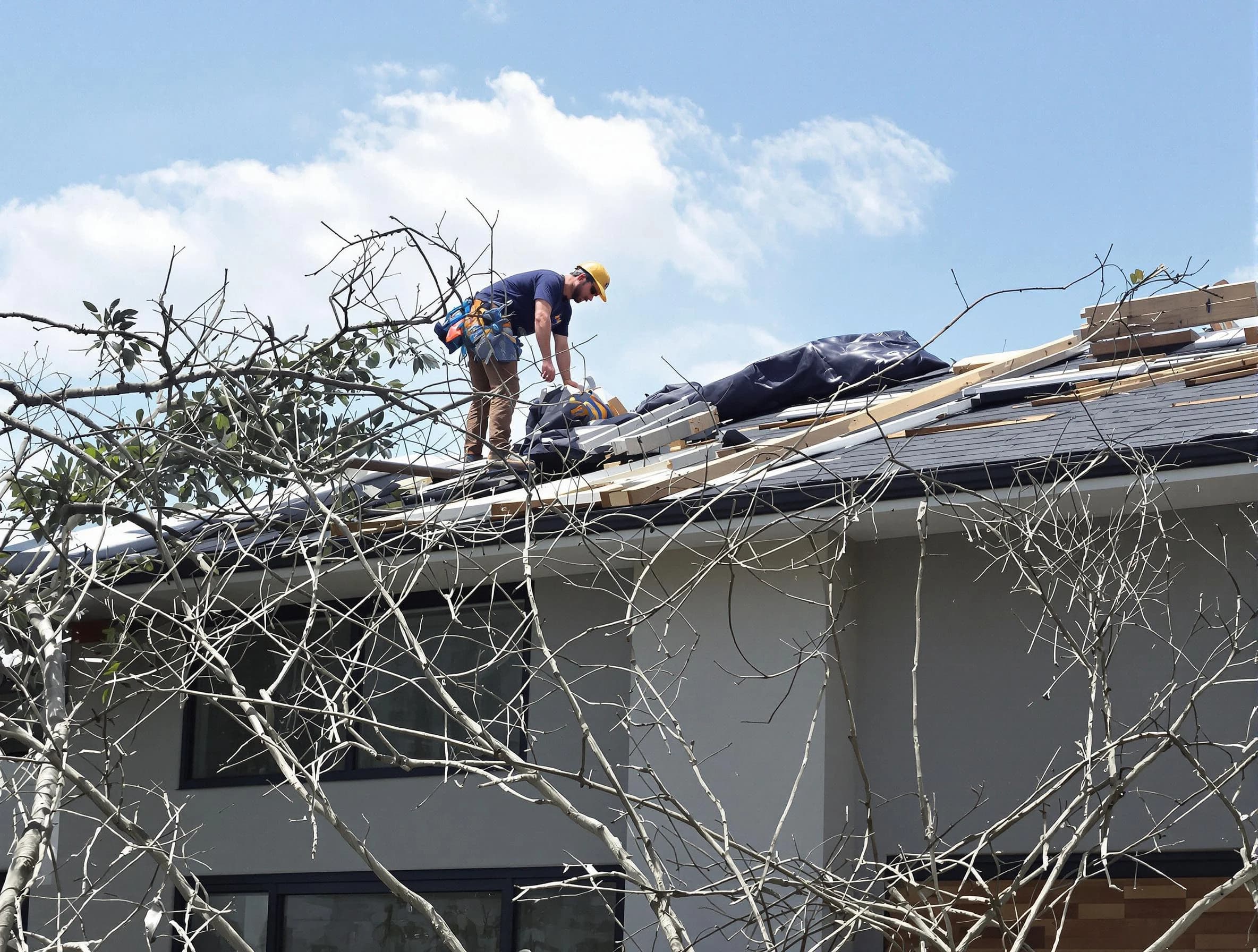 Emergency Roof Repair in Mayfield Heights